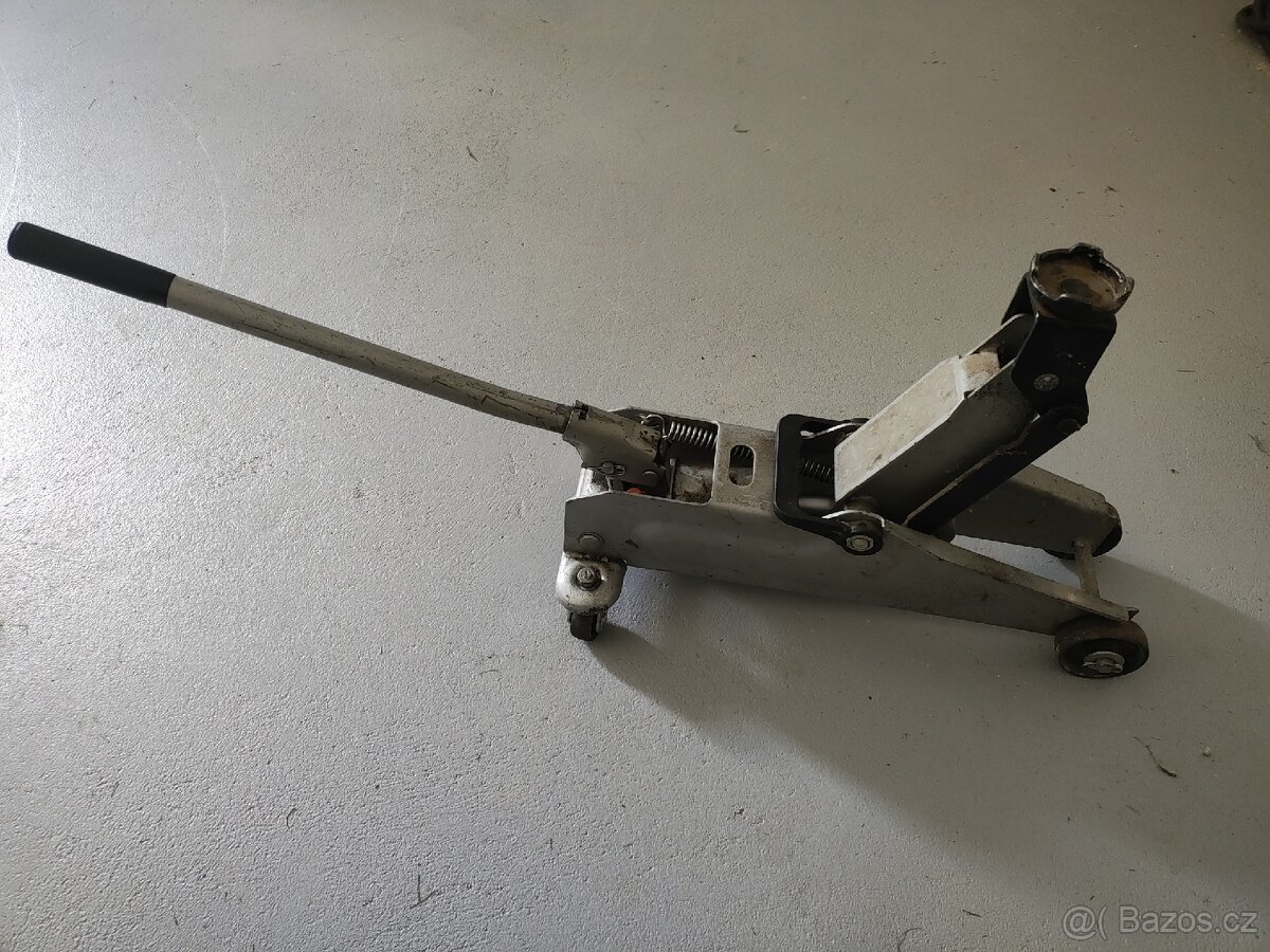 Hever hydraulický 2.5 t