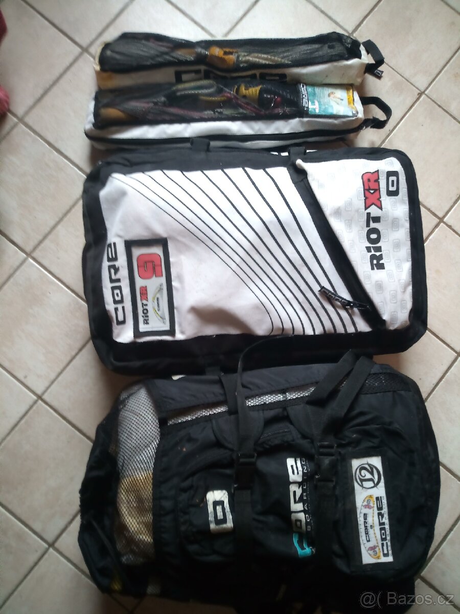 Kite 9 a 12 m2, 2x board, 2x bar