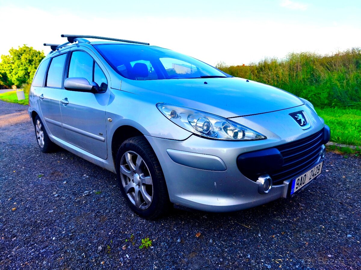 Peugeot. 307. 1.6 HDI 7 míst k sezení
