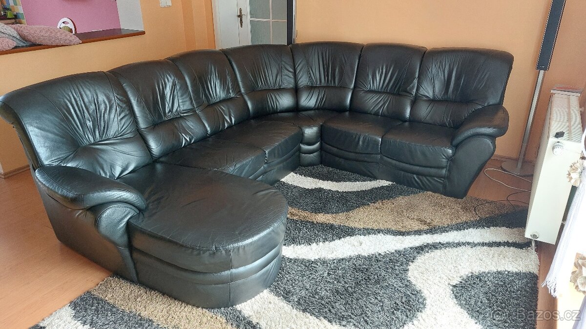Prodám koženou sedací soupravu.