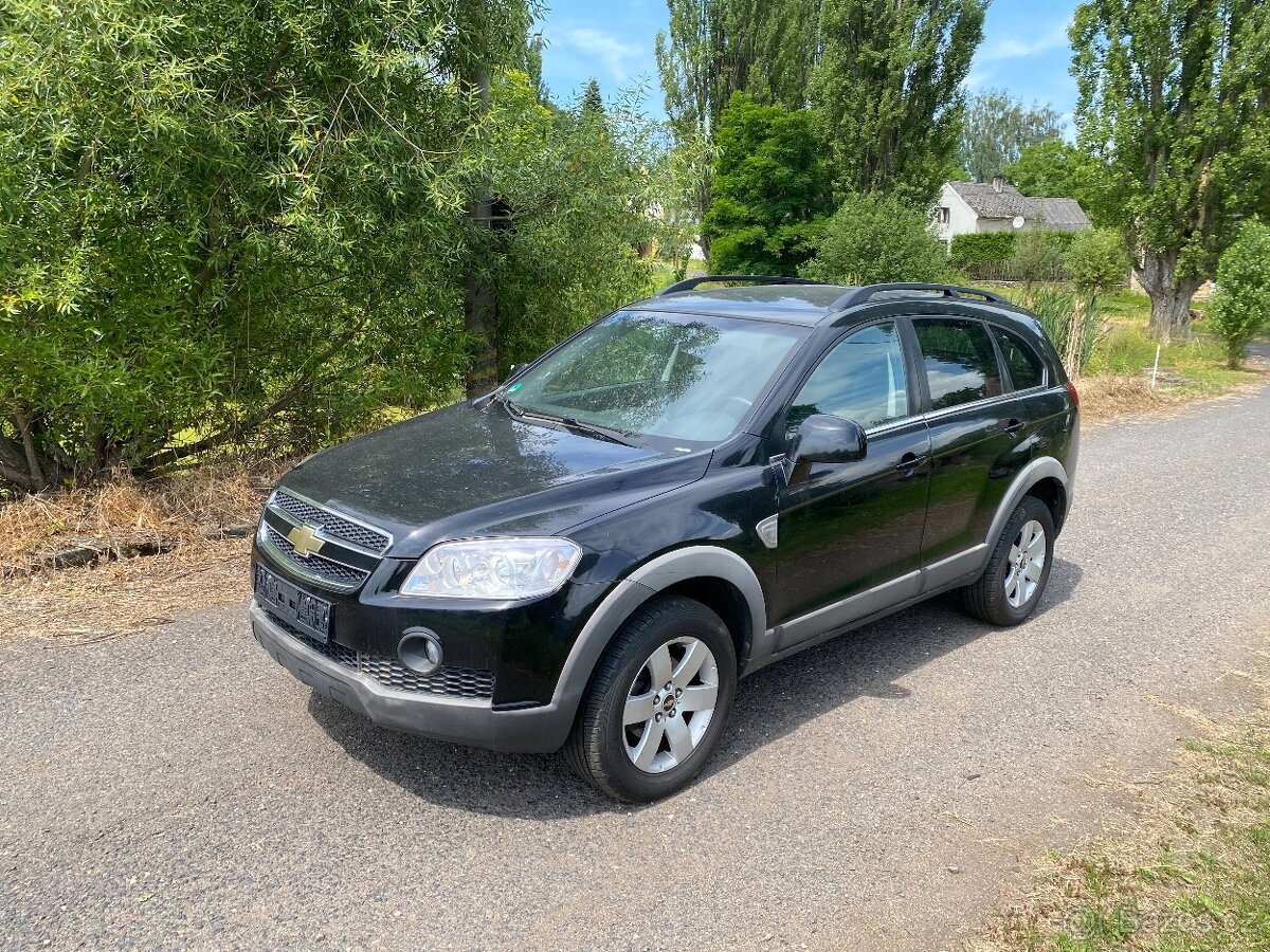 Chevrolet Captiva benzin 2,4- 100kw,rok:8/2006,najeto:135tkm