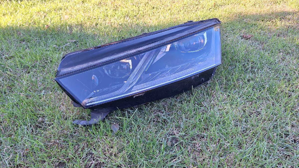 Full led matrix světlomet Octavia 4 5E4941015A