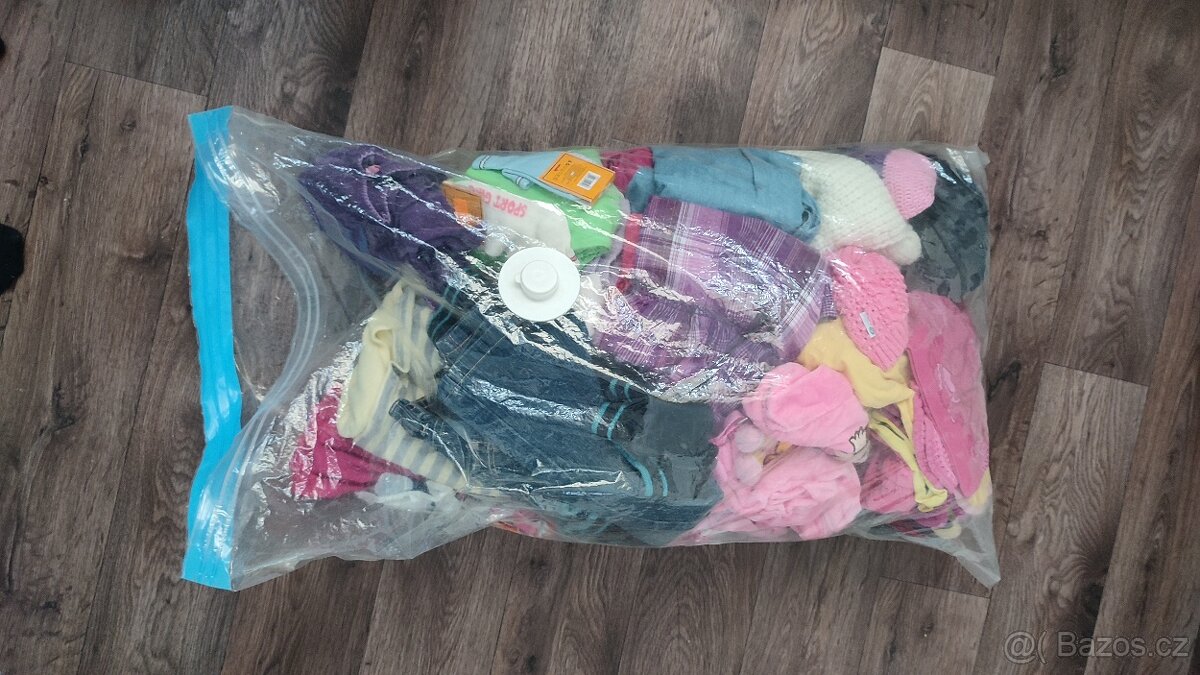 Mix dívčího oblečení