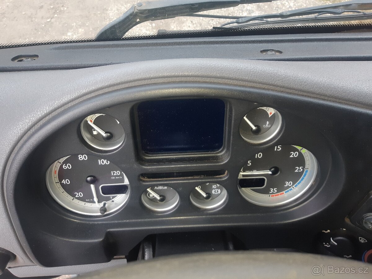 Pristrojova deska daf lf