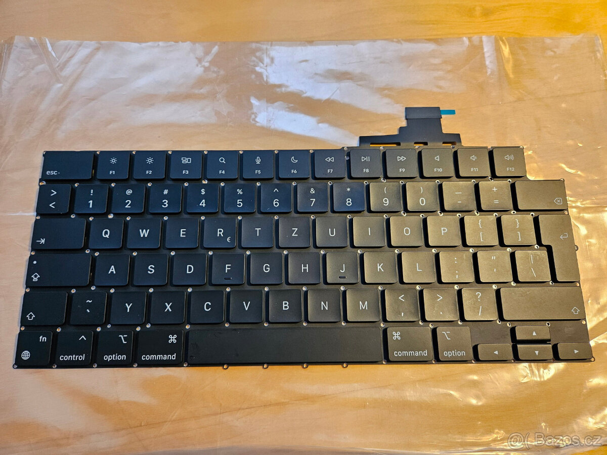 MacBook Air klávesnice (náhr.díl)