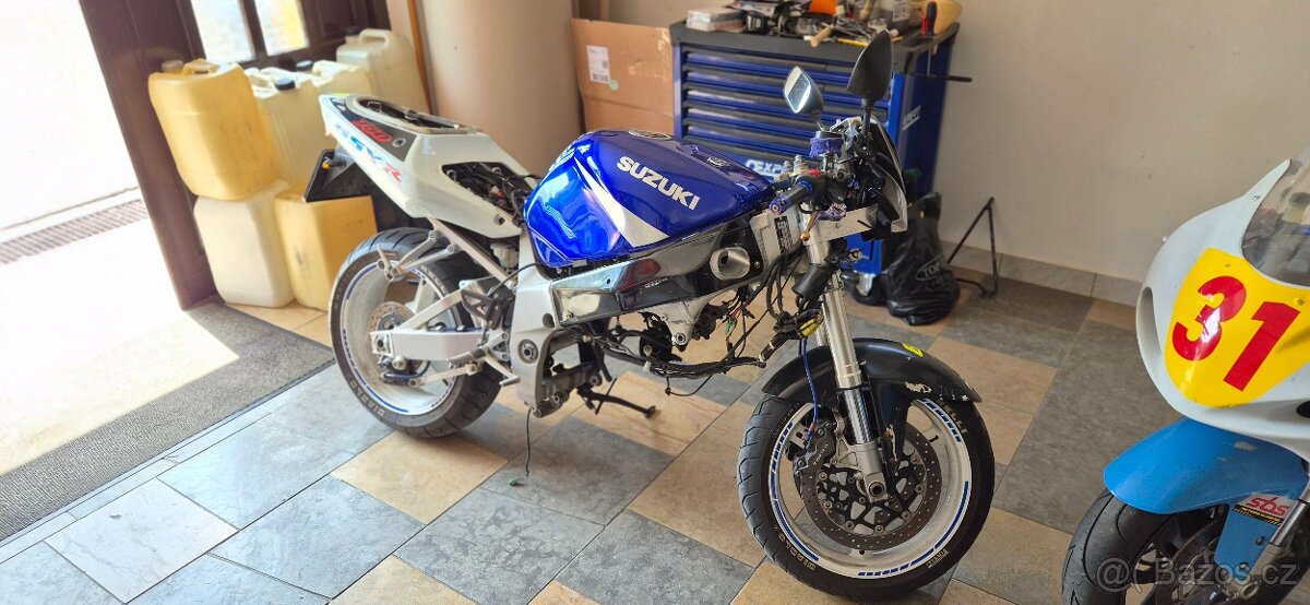 Suzuki gsxr 750 2001