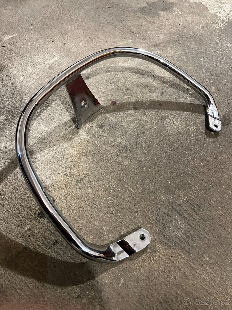 Zadní chromové madlo - Vespa Primavera 673634