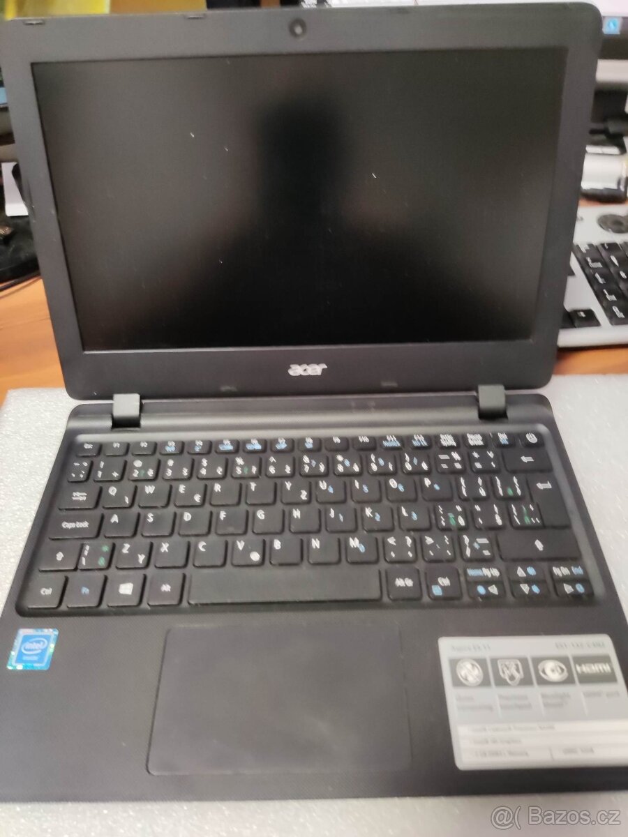 Acer Aspire  11,6" , 4gb ram , 32 gb uložiště, win 10