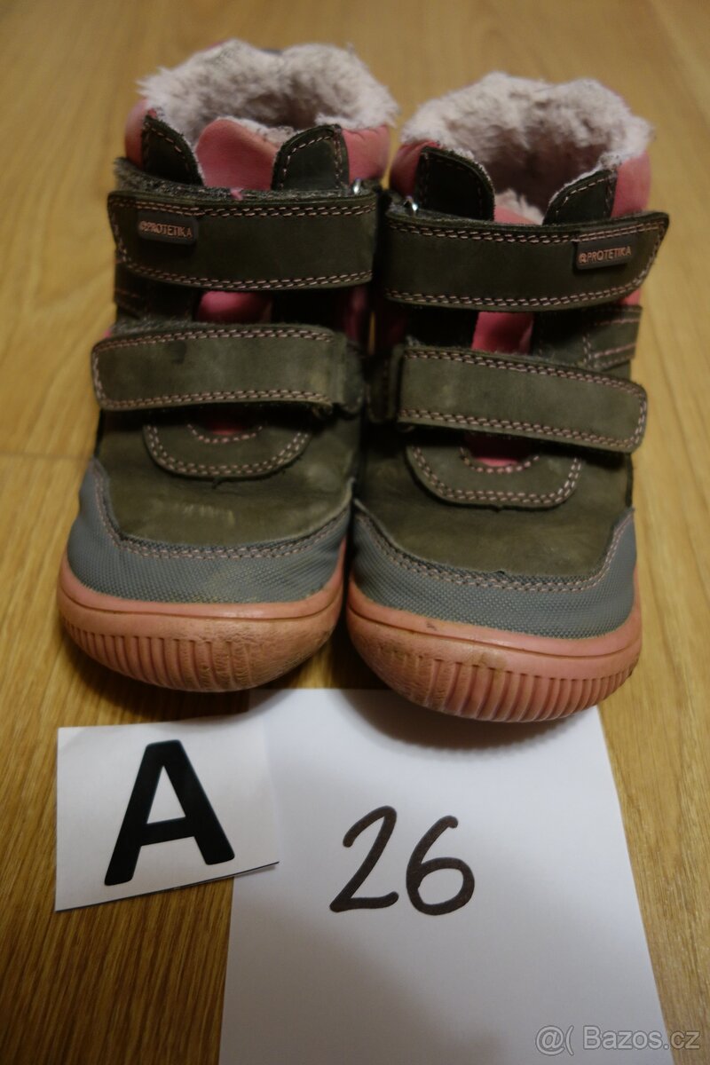 Dětské boty, kožené, vel. 26