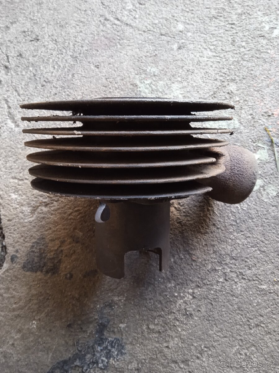 ČZ skútr rikša 175 válec