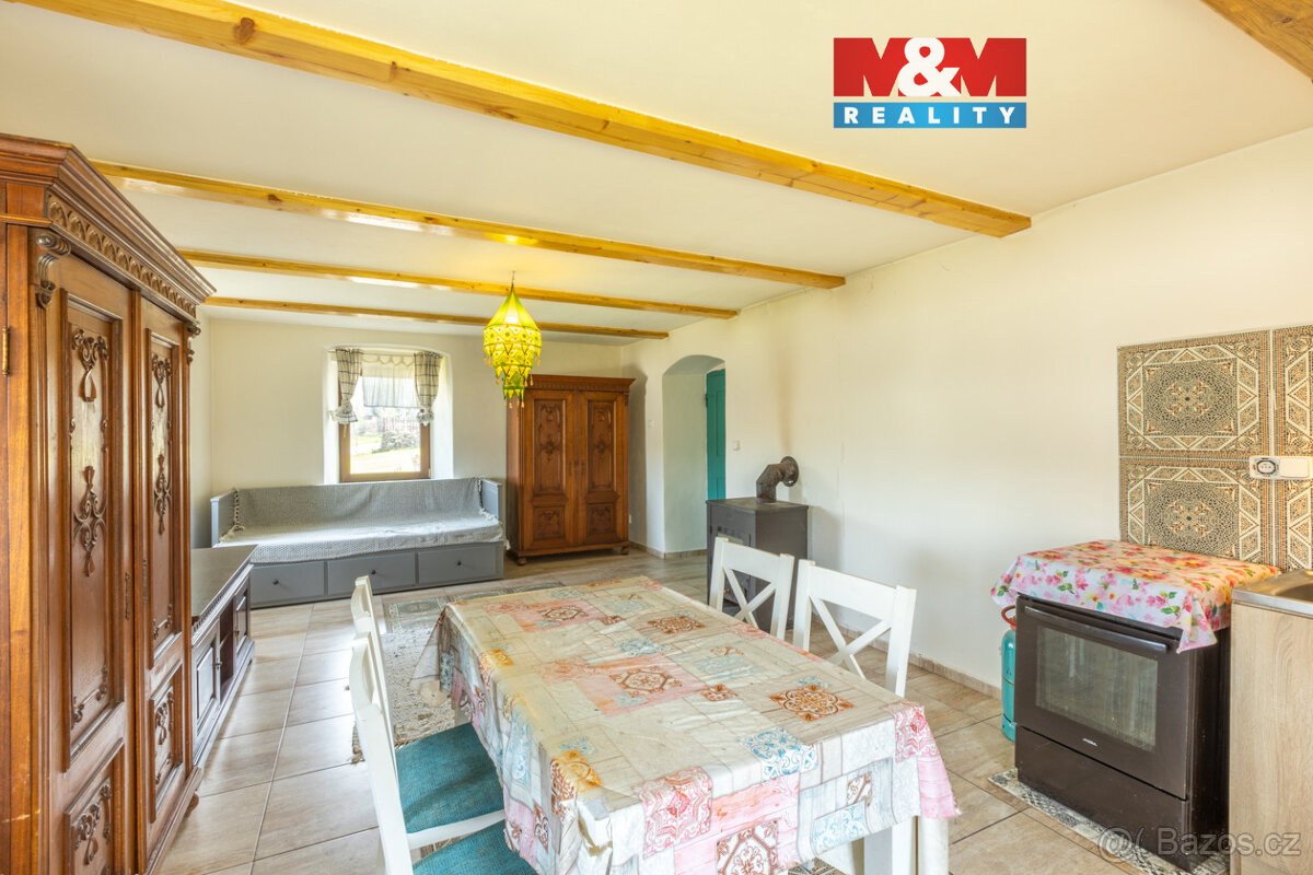 Prodej, rodinný dům, pozemek 2.490 m2, Strašín, Lazny