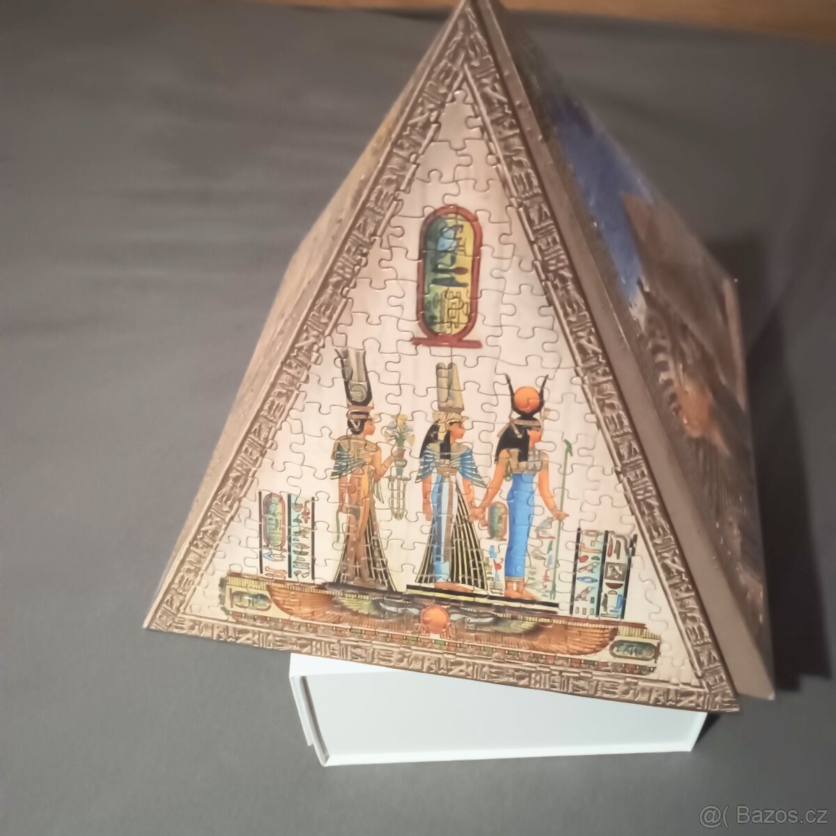 Pyramida puzzle