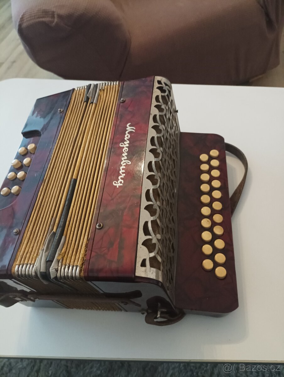 Mayenburg- knoflíková harmonika