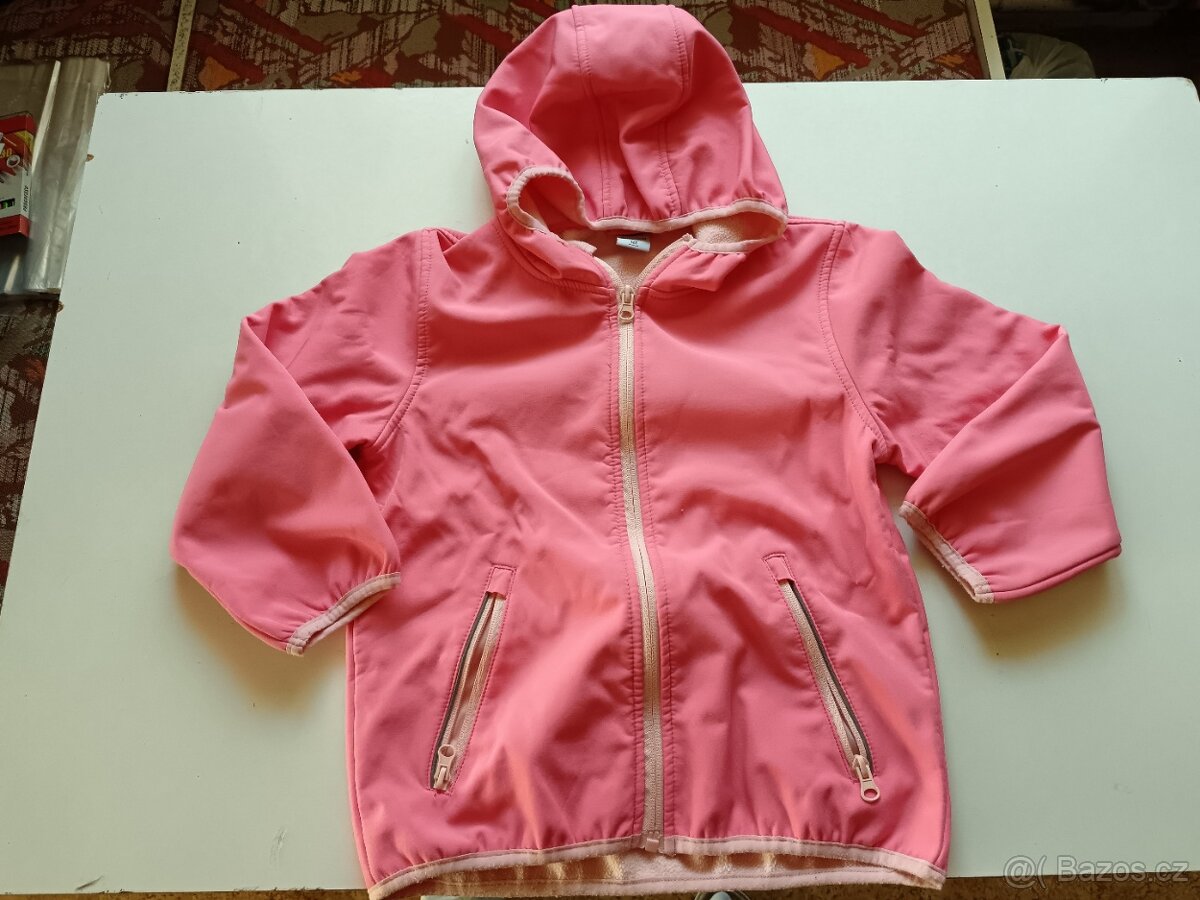 Růžová bunda
