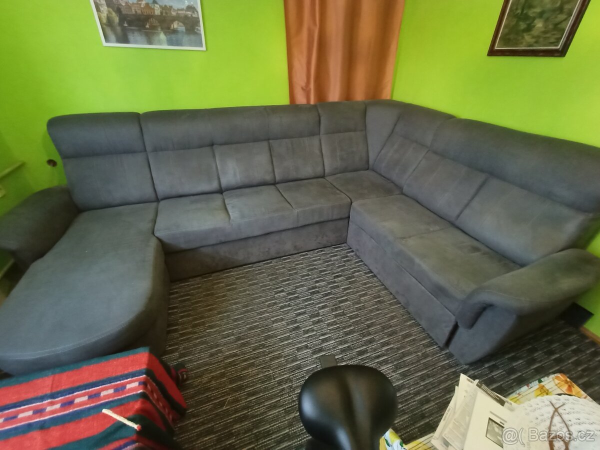 Sedací souprava rohová, tvar U.