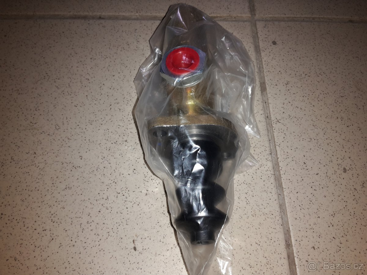 Škoda 1203 - brzdový válec