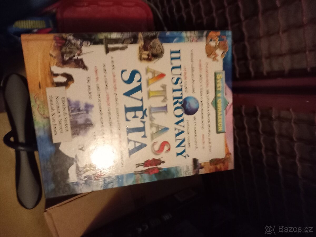 Ilustrovaný Atlas světa