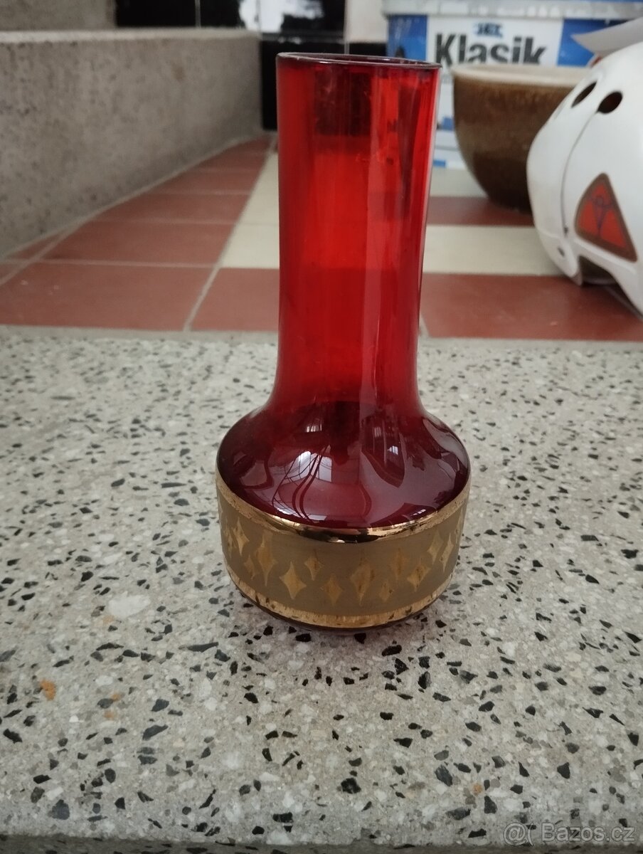 Stará vázička RETRO