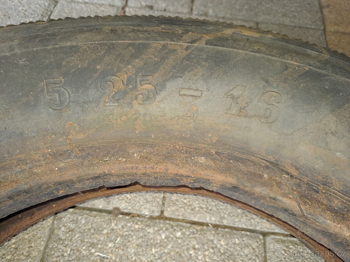 Prodám pneu 5,25x16