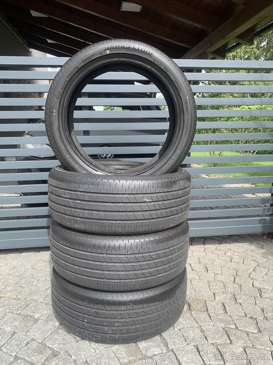 215/45 R18 89W - Bridgestone