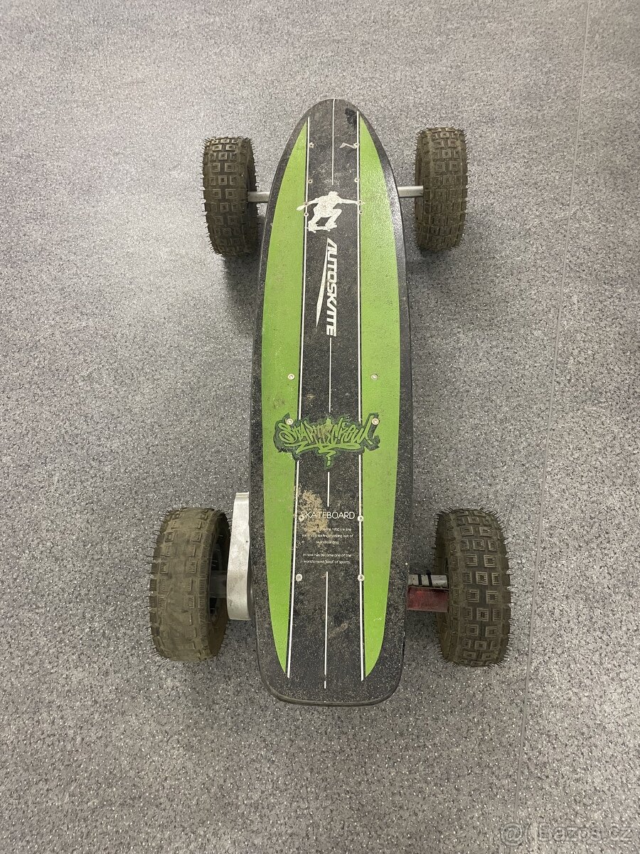 Elektrický teréní Skateboard