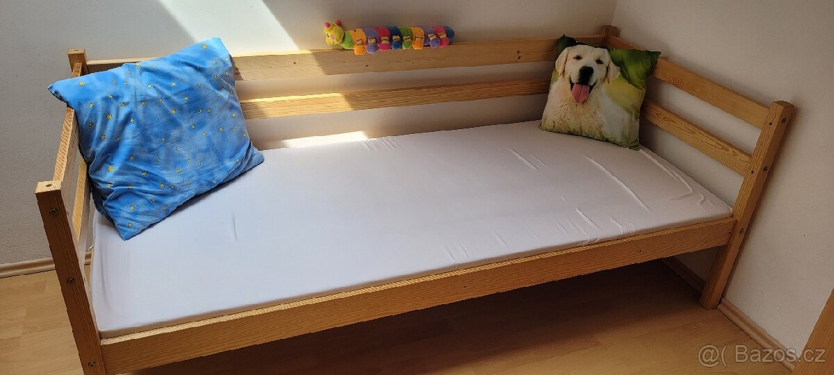 Dětská postel masiv borovice
