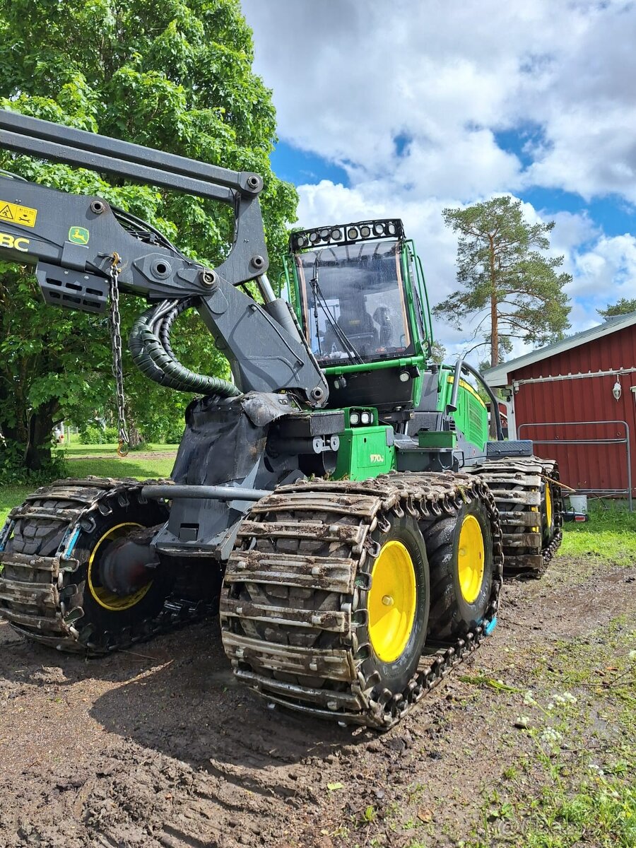 Harvestor JOHN DEERE 1170G 8W