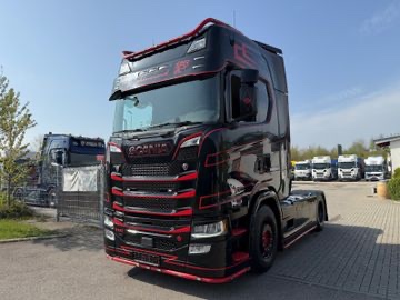 Scania S520 Tahač V 8