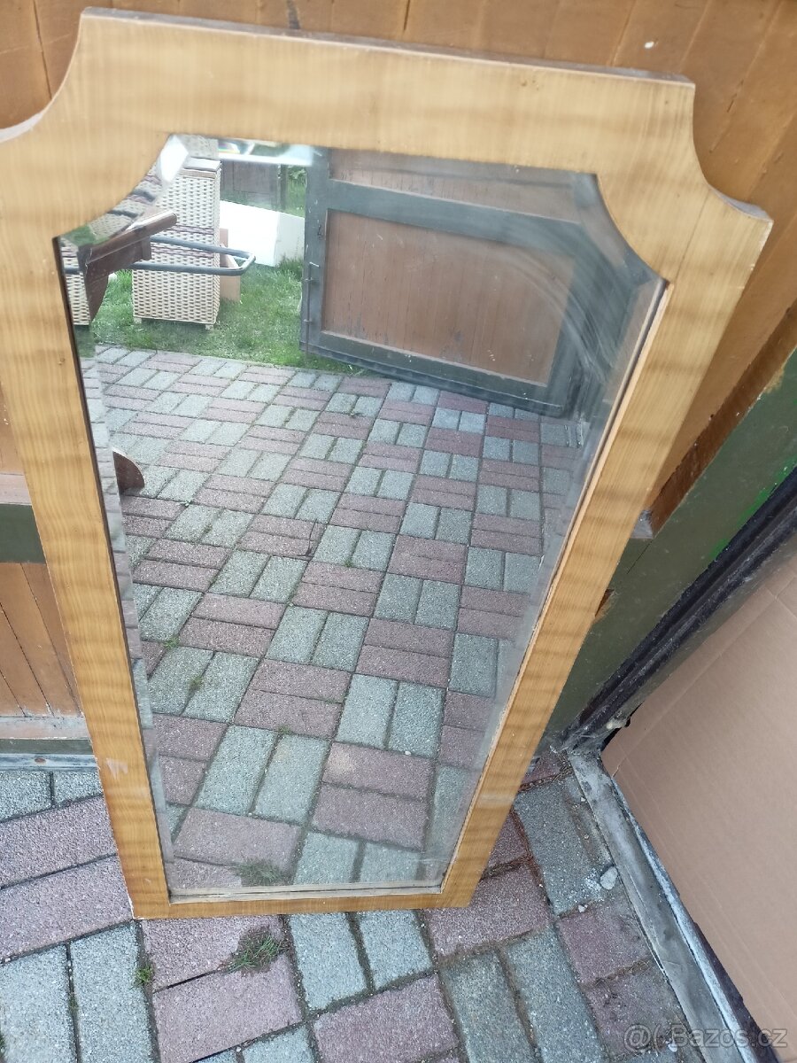 Prodám staré zrcadlo