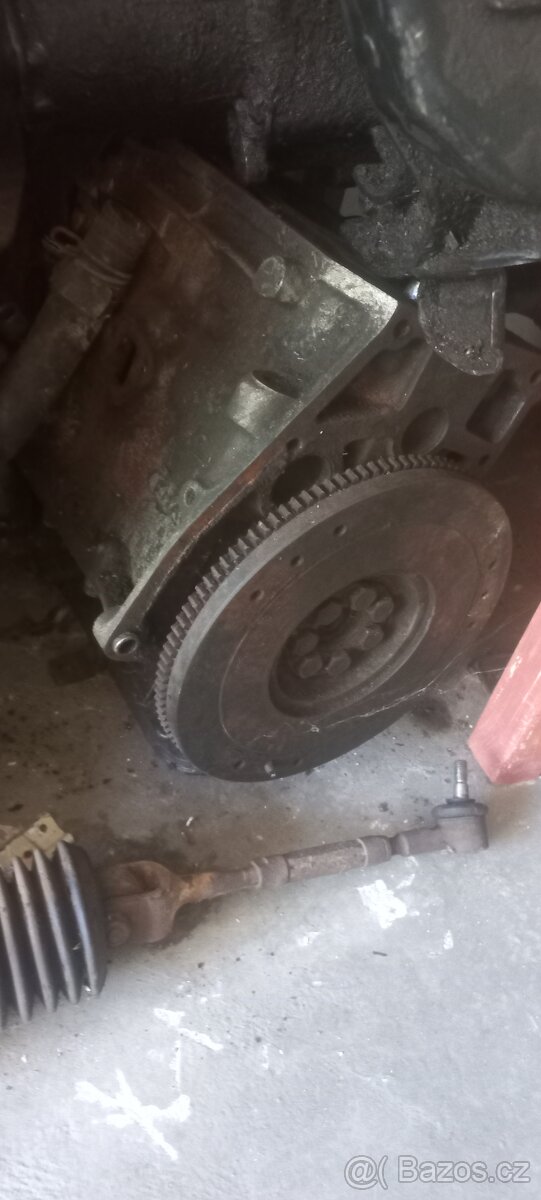Motory a převodovka Simca Talbot