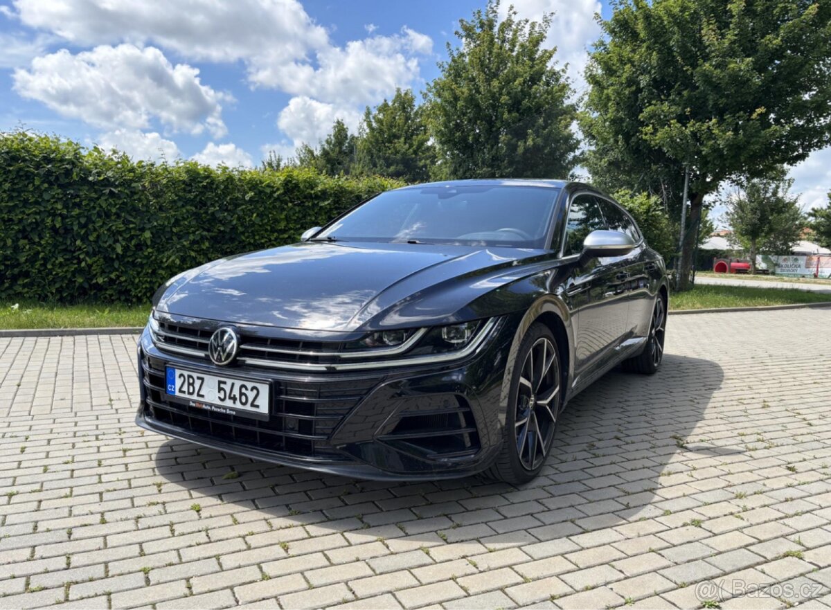 Volkswagen Arteon SB R 2.0 235 kW záruka 28000km DPH