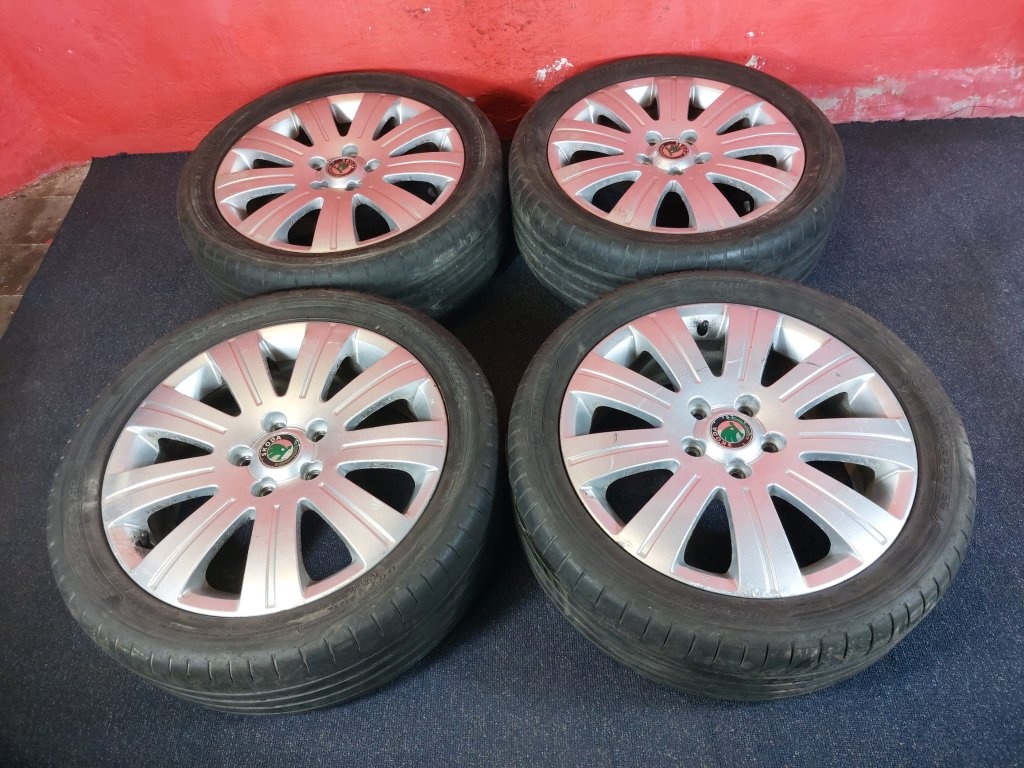 ALU disky Škoda 5x112 R17 s letními pneu 225/45 R17