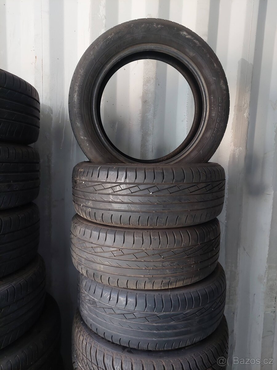GOOD YEAR Excellence 215/55 R17