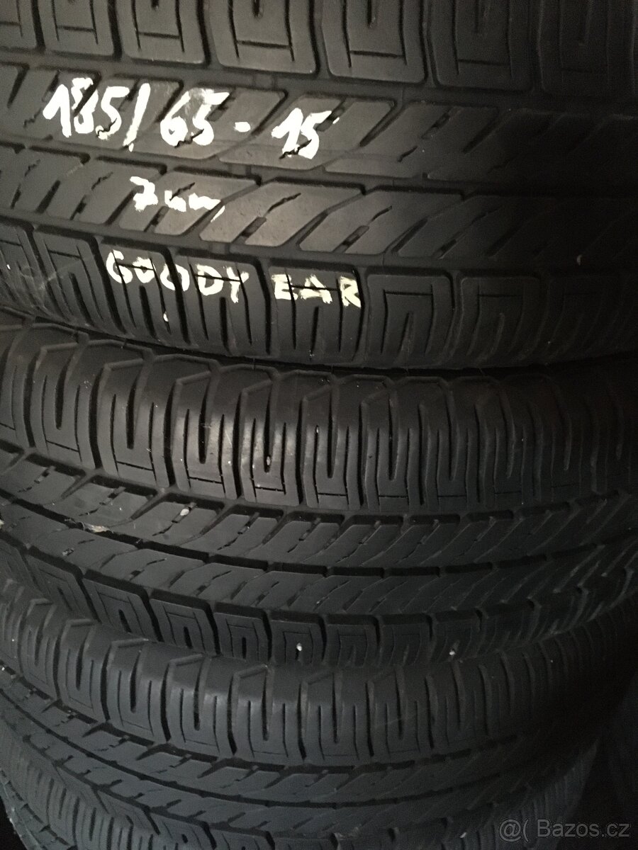 Pneu 185/65 R15 - 7mm