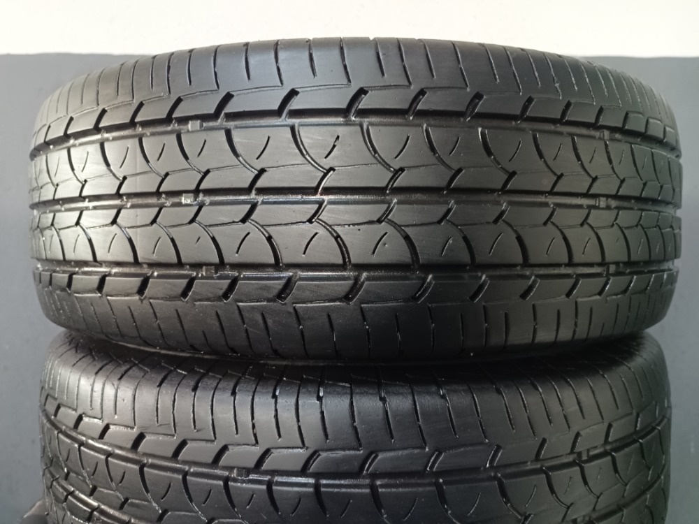 225/70 R15C BARUM (1221)