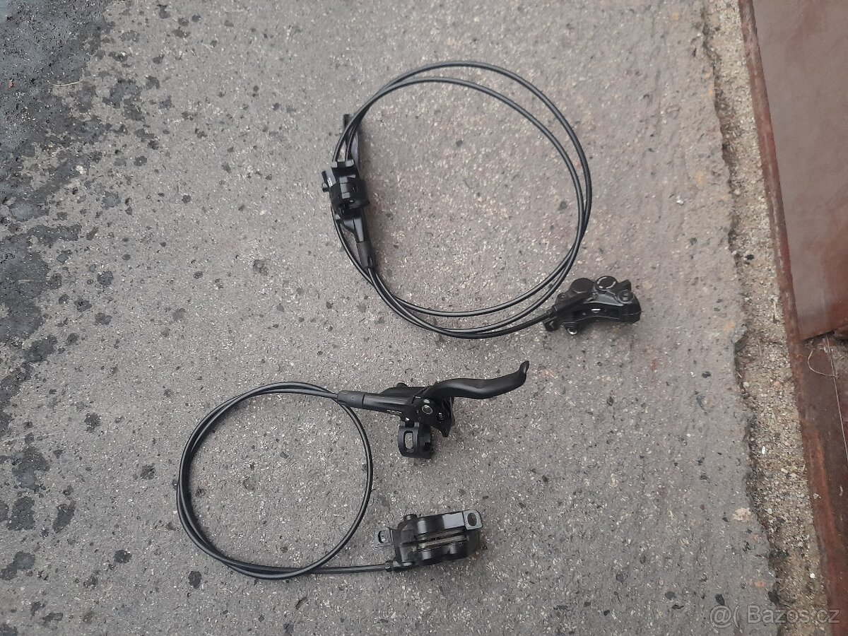 Hydraulické kotoučové brzdy Shimano BR-MT420.