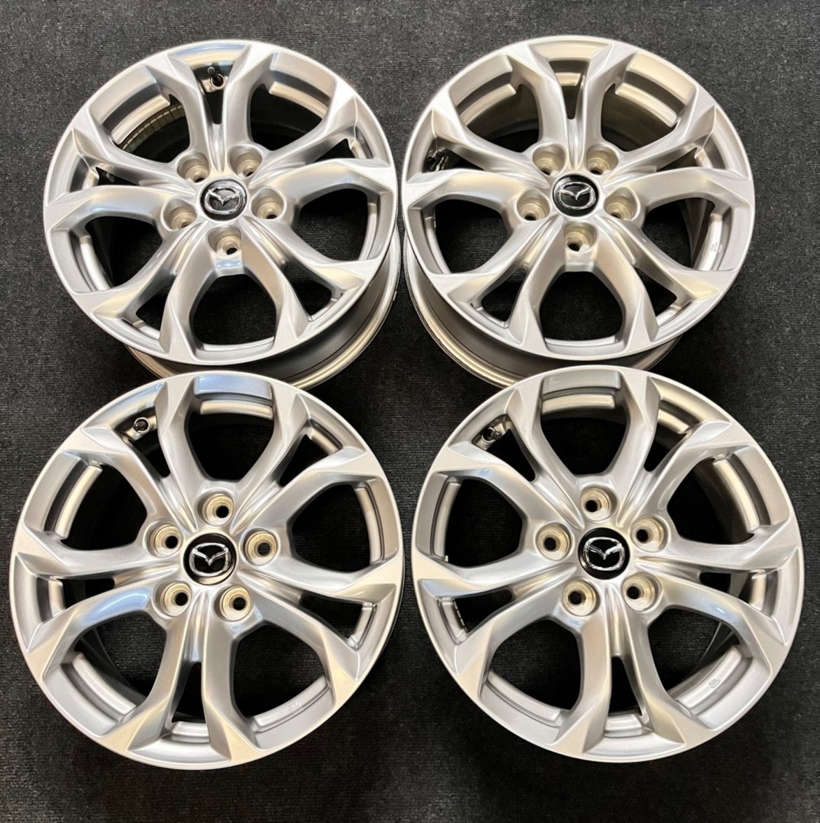5x114,3 R16 Mazda CX3 originál alu - NOVÝ STAV