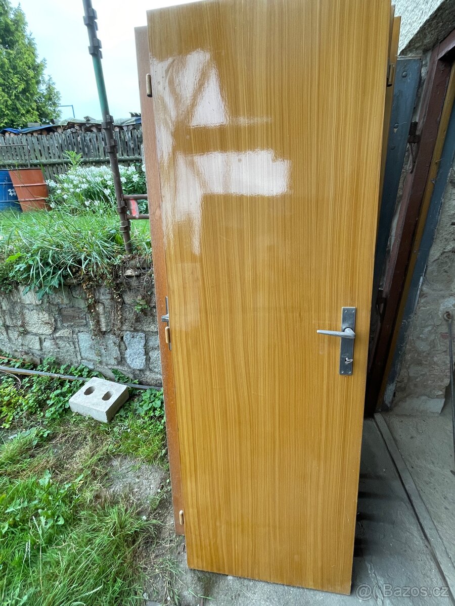 Staré dveře