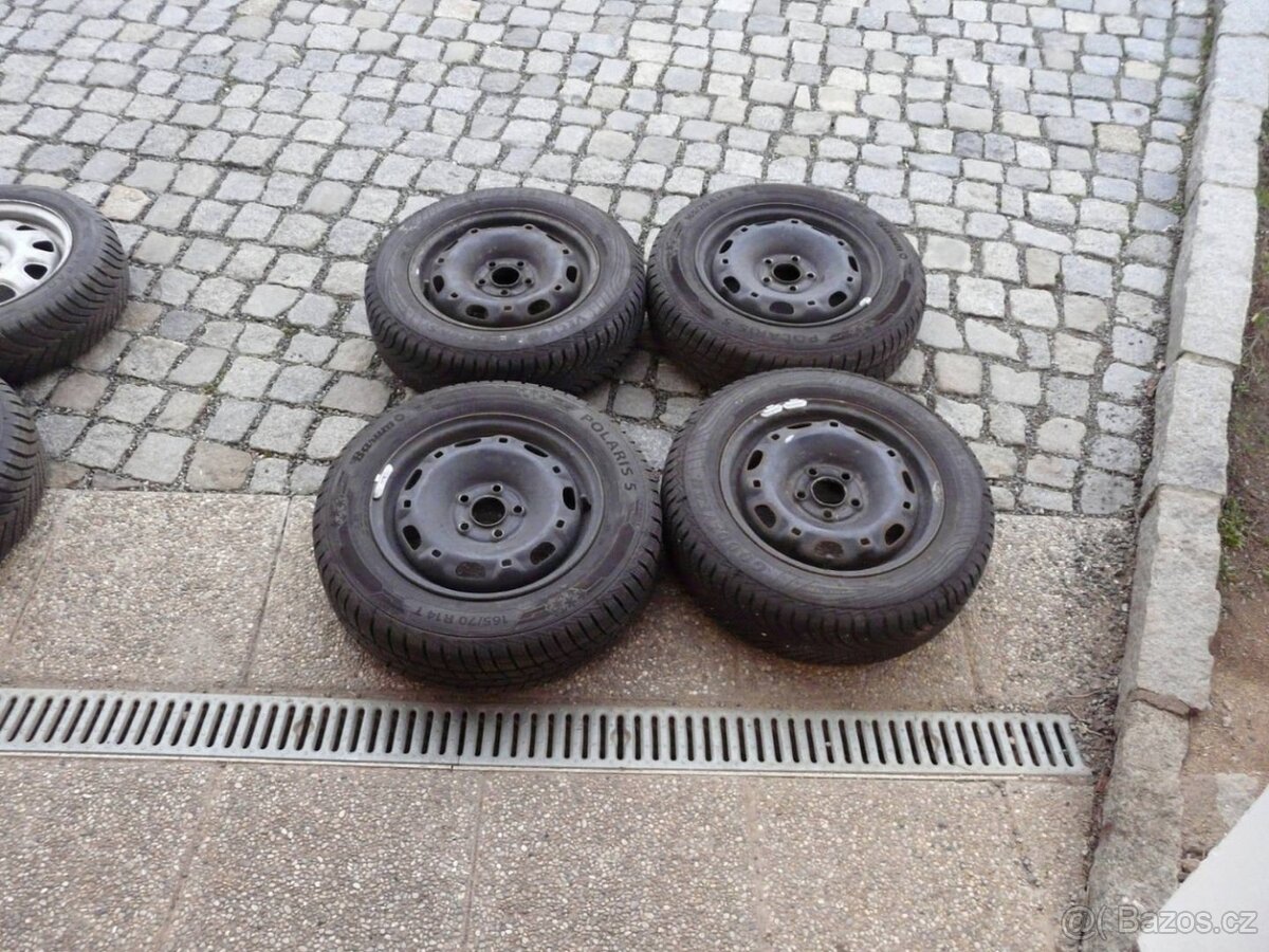 ZIMNÍ PNEU + DISKY ŠKODA 14"VW SEAT 165/70R14