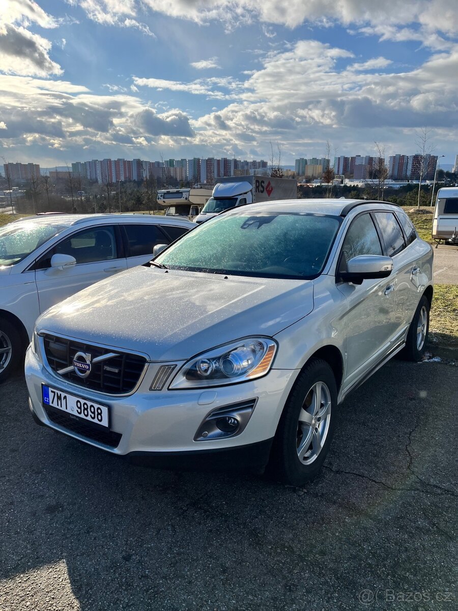 Volvo XC60 2,4D5 AWD