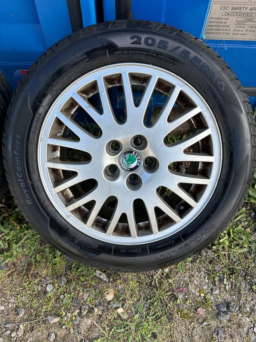 Originální alu kola Škoda Octavia 1 5x100 r16 + pneu