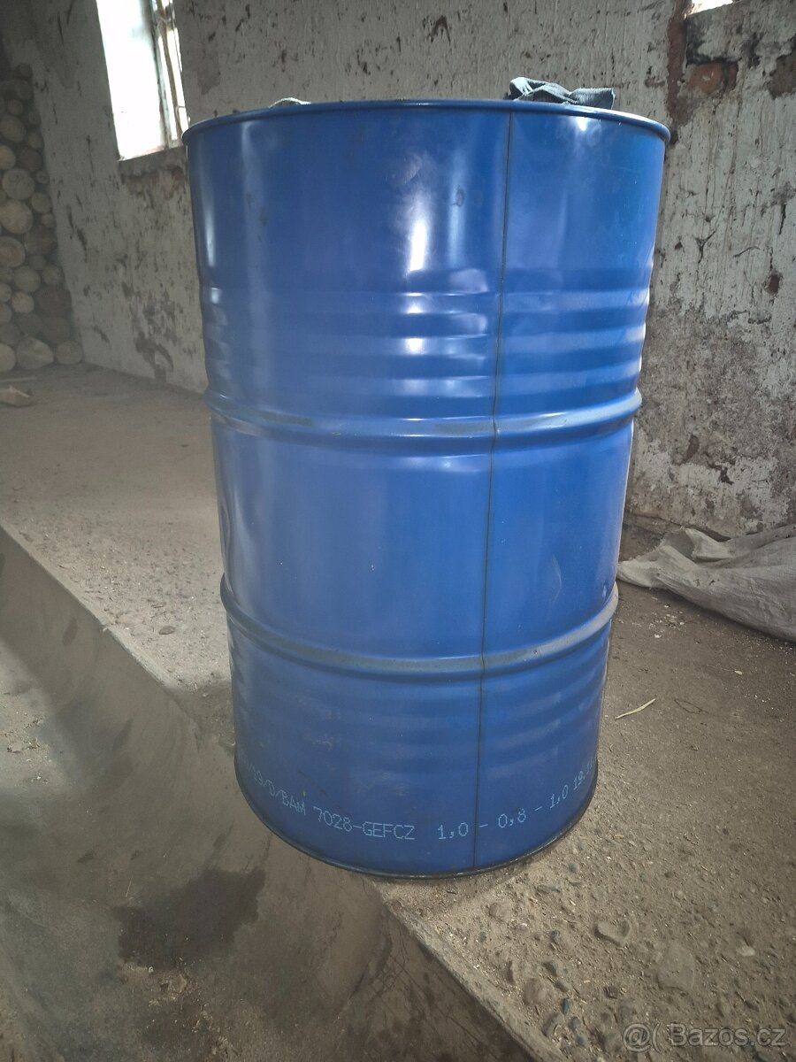 Plechové kovové sudy 200l