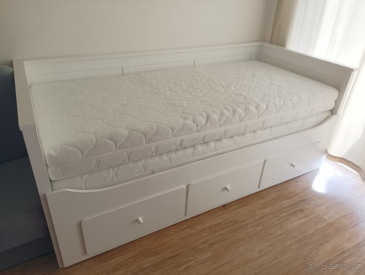 Rozkládací postel s matrací