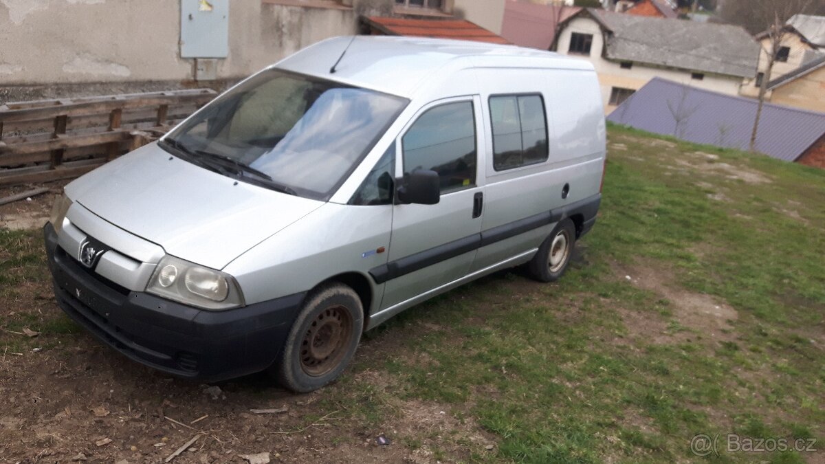 Prodám náhradní díly Peugeot Expert 2.0 HDI 69 kw