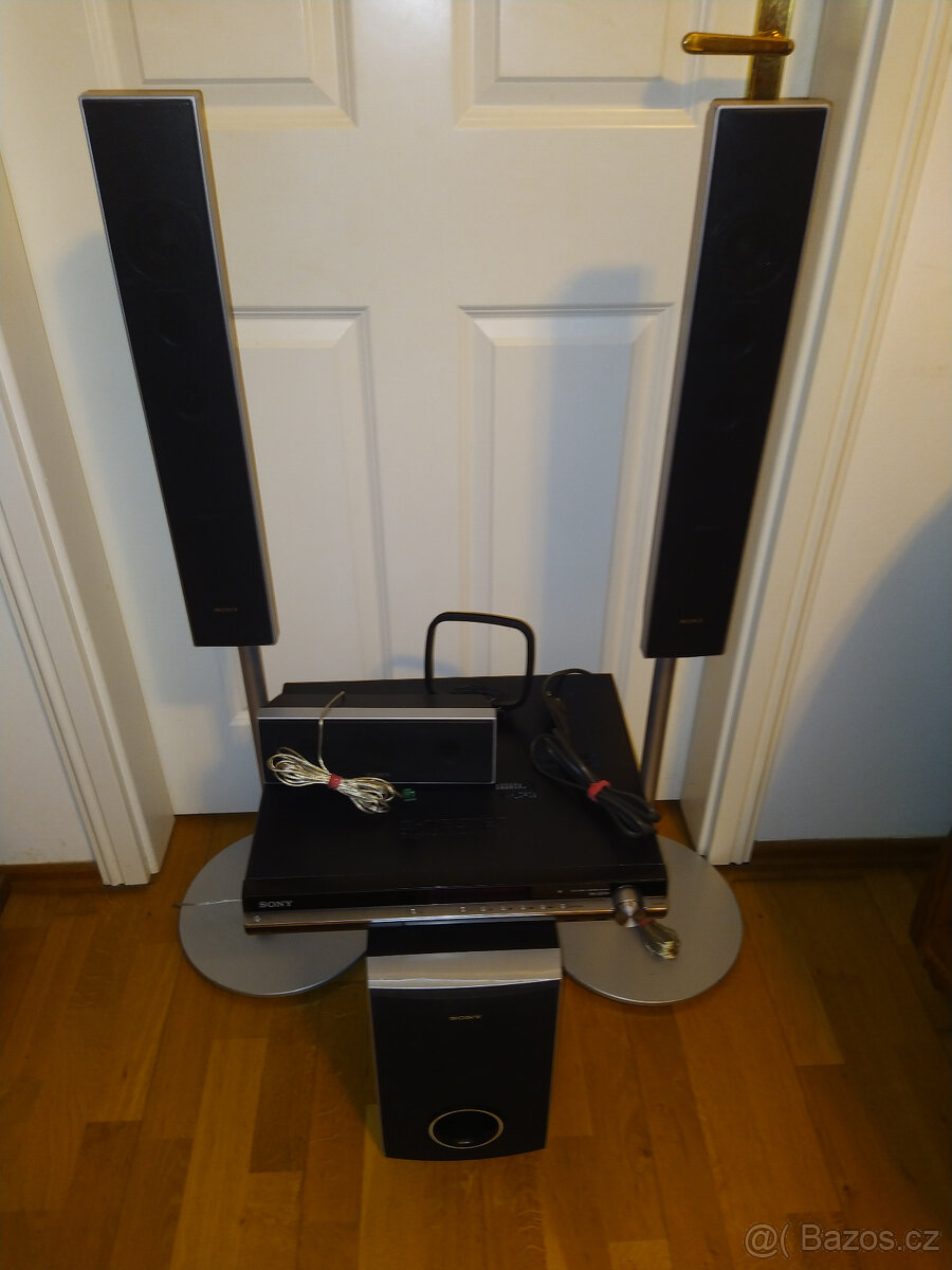 Domácí kino Sony DAV-DZ530