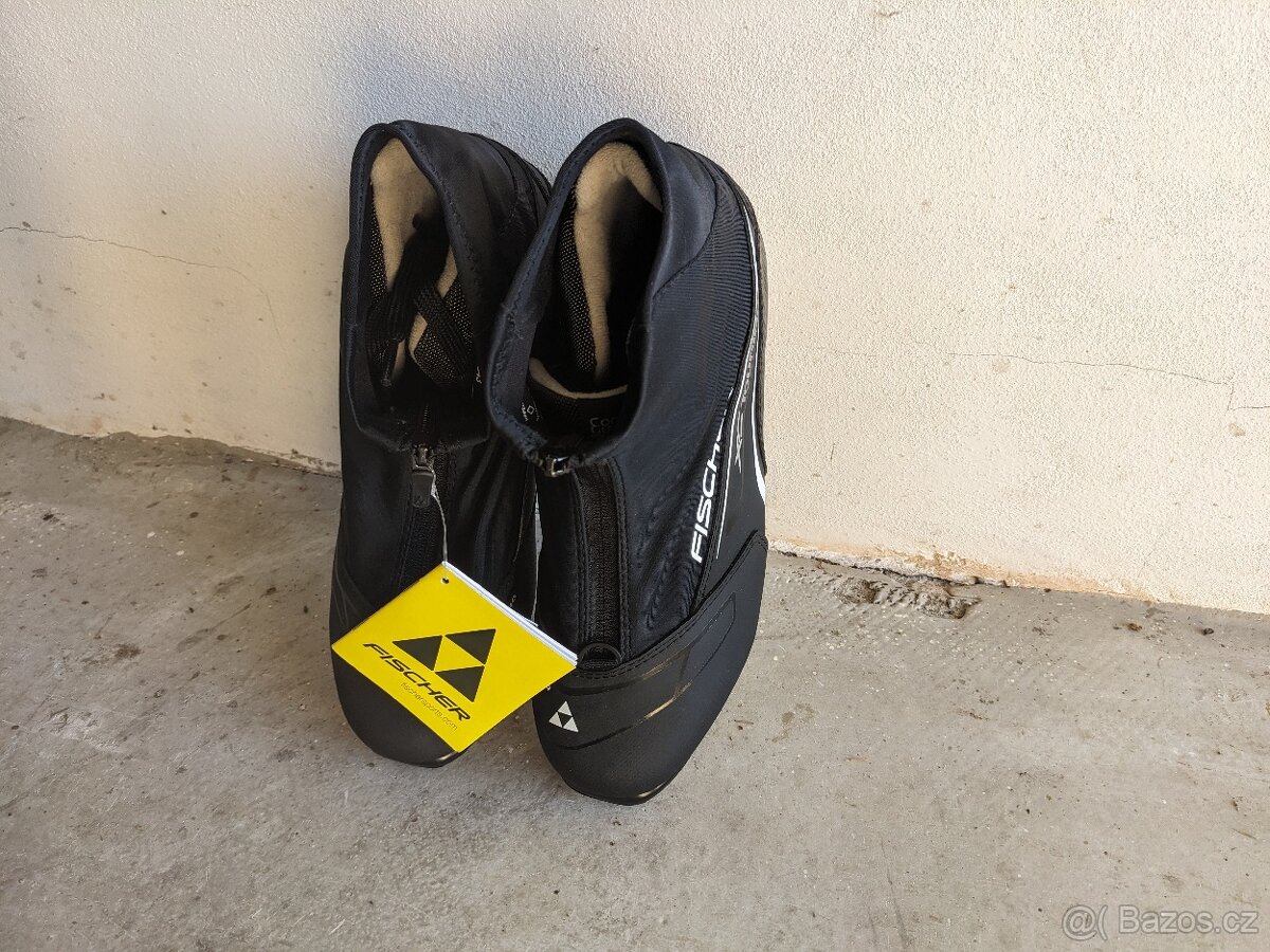 Prodám běžky, hůlky a boty