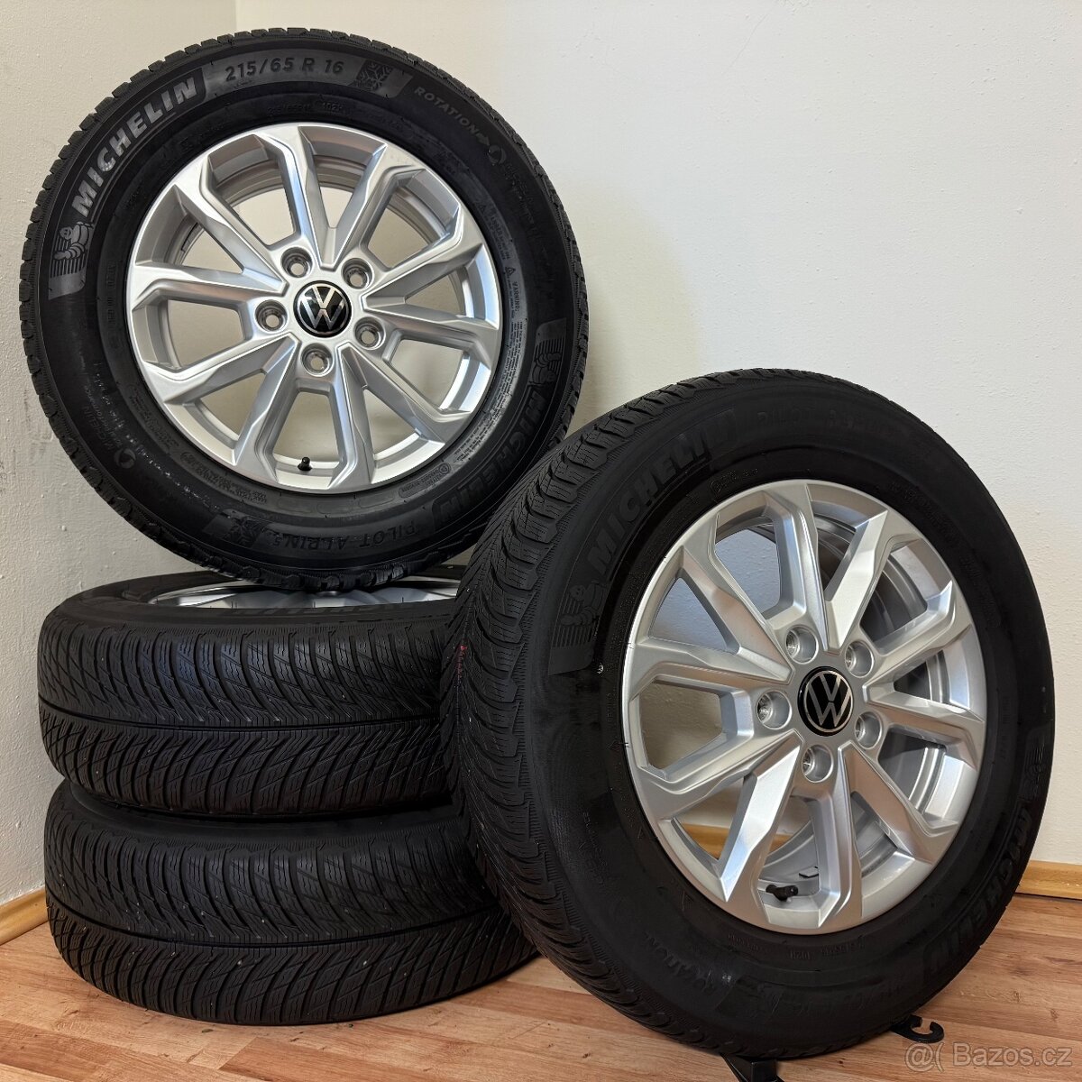 VW T7 MULTIVAN 5x120 R16 ET60+ZIMNÍ 215/65R16 6,5m
