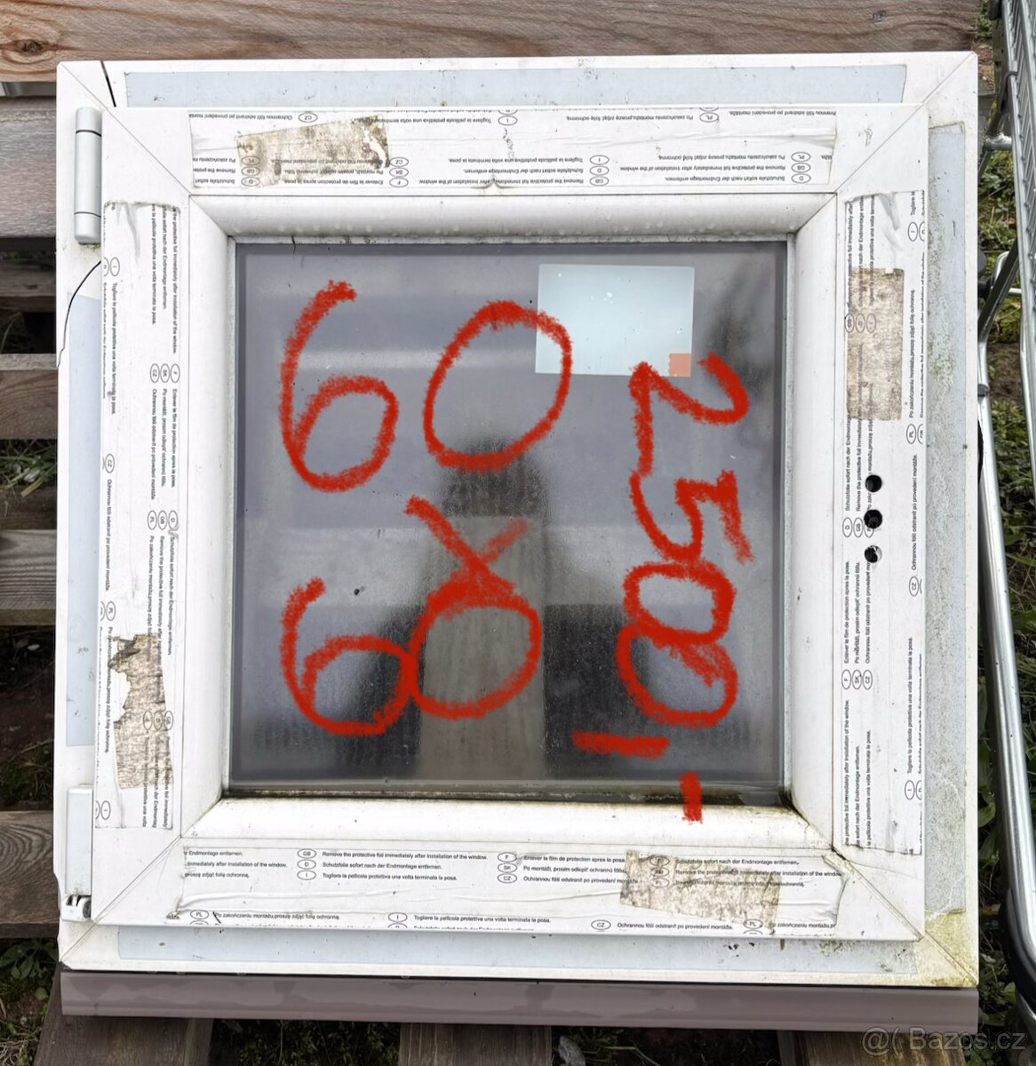 Prodám plastové okno 60x60