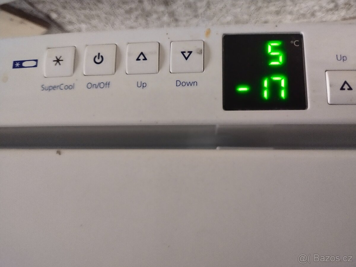 Prodám plně funkční lednici značky LIEBHERR -200cm--DOVEZU--