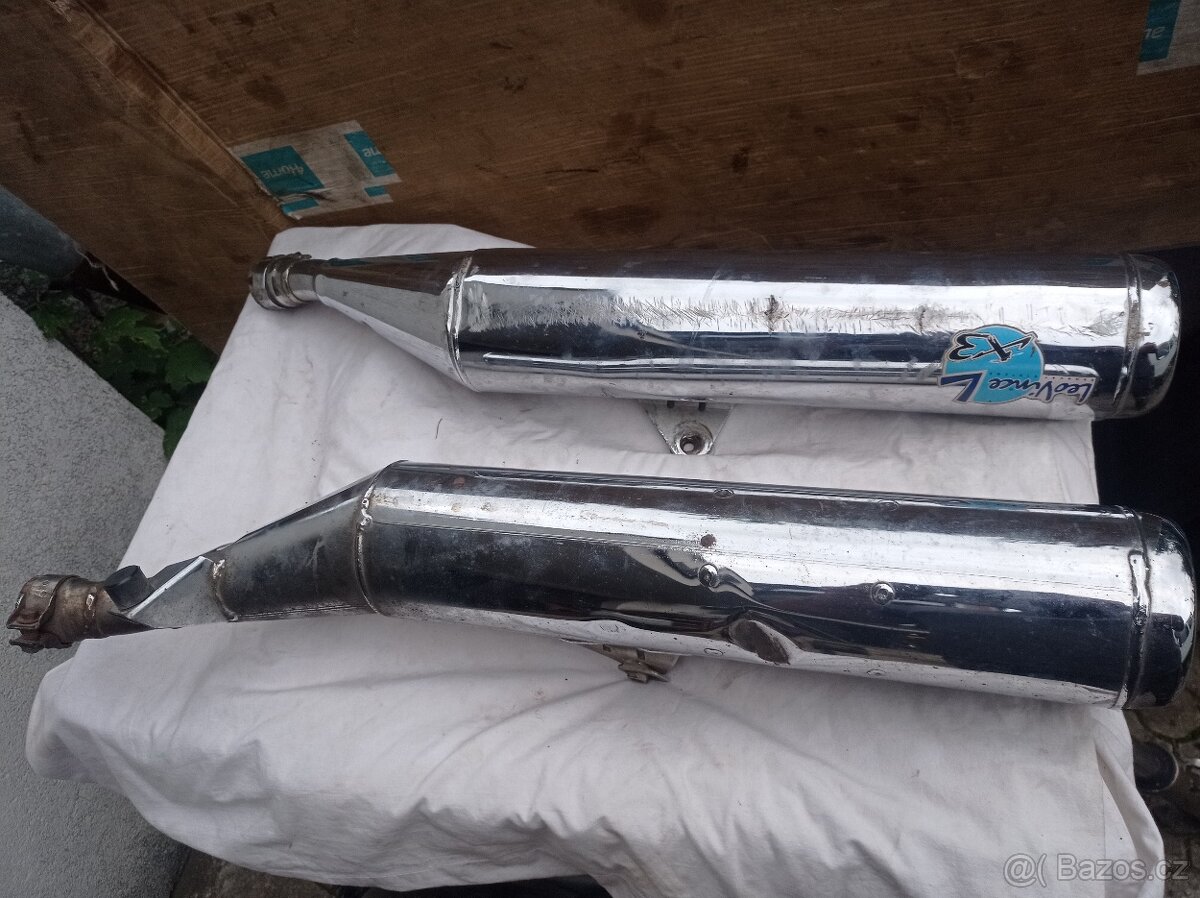 Yamaha XJ 900 Výfuky